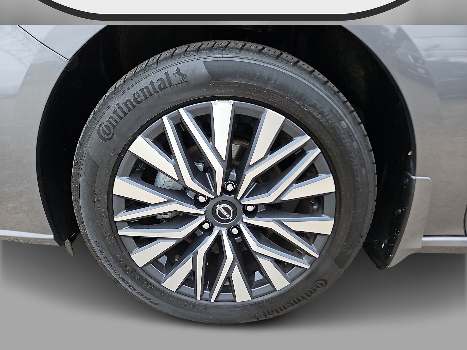 Used 2024 Nissan Altima Sedan