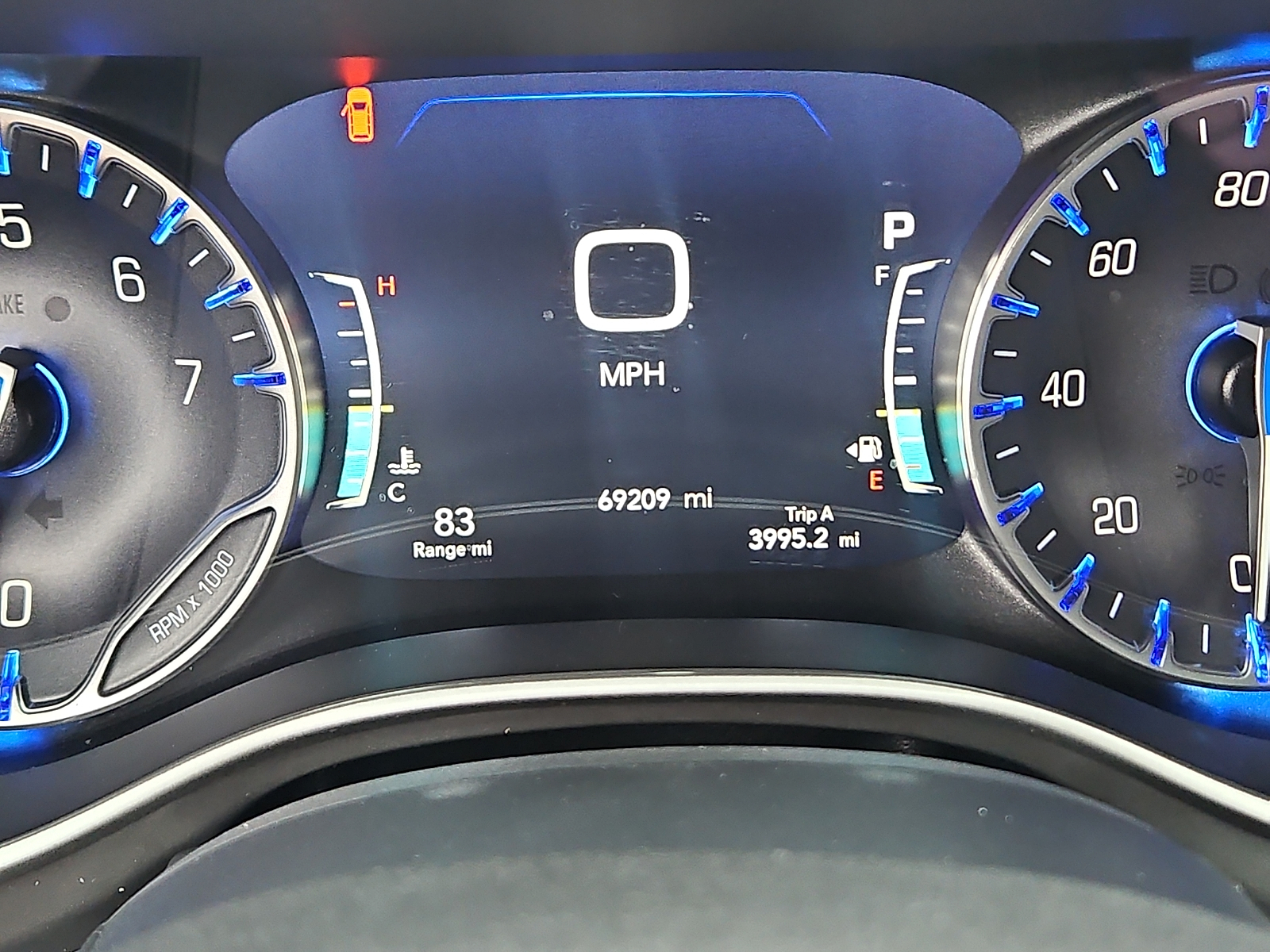 Used 2025 Chrysler Pacifica Van