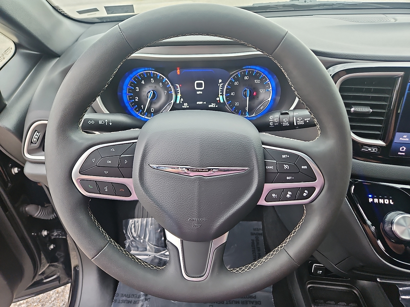 Used 2025 Chrysler Pacifica Van