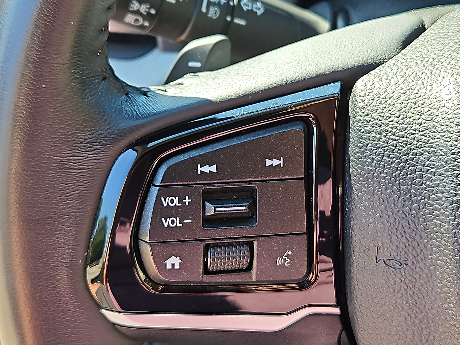 Used 2025 Honda Odyssey Van