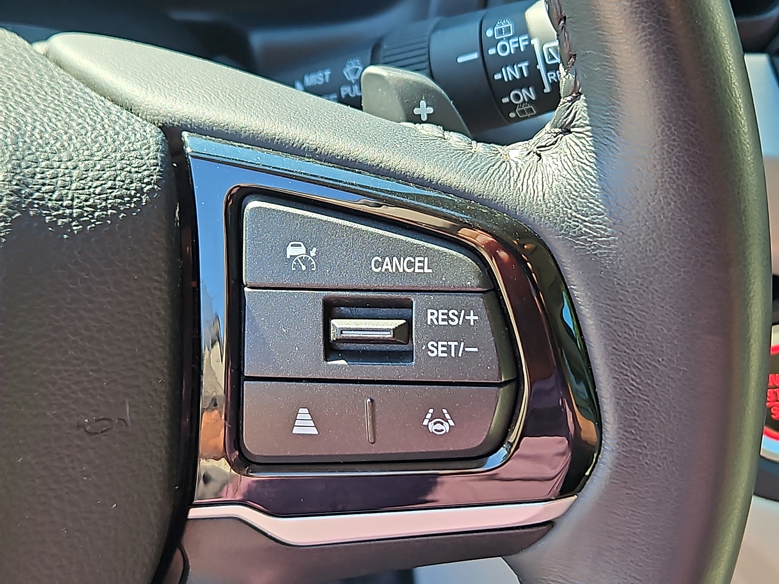 Used 2025 Honda Odyssey Van