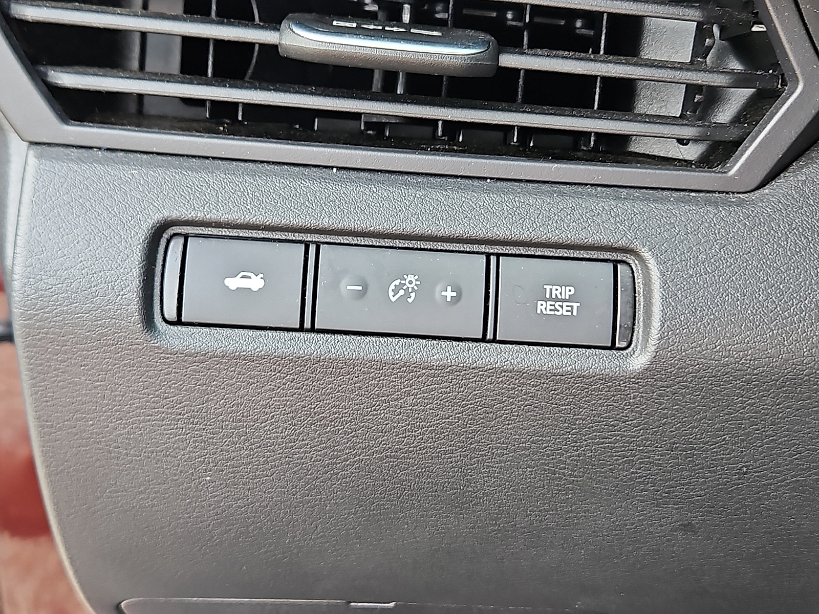 Used 2024 Nissan Altima Sedan