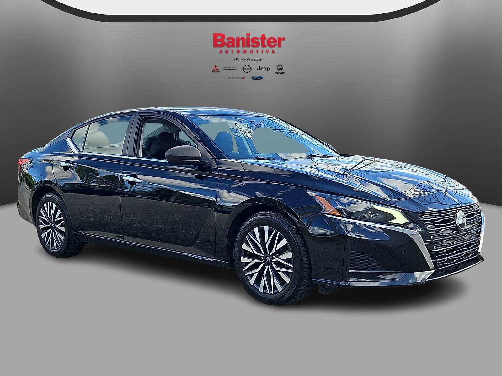Used 2025 Nissan Altima Sedan