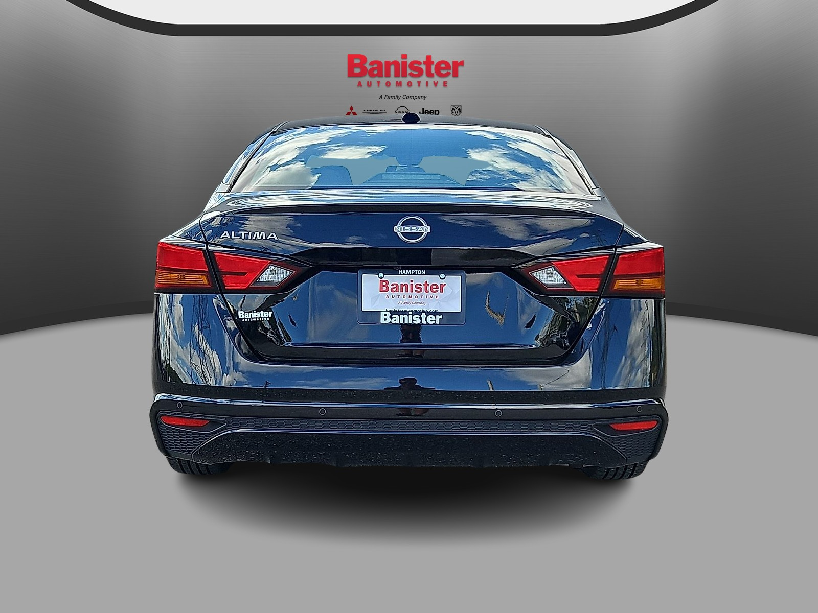Used 2025 Nissan Altima Sedan