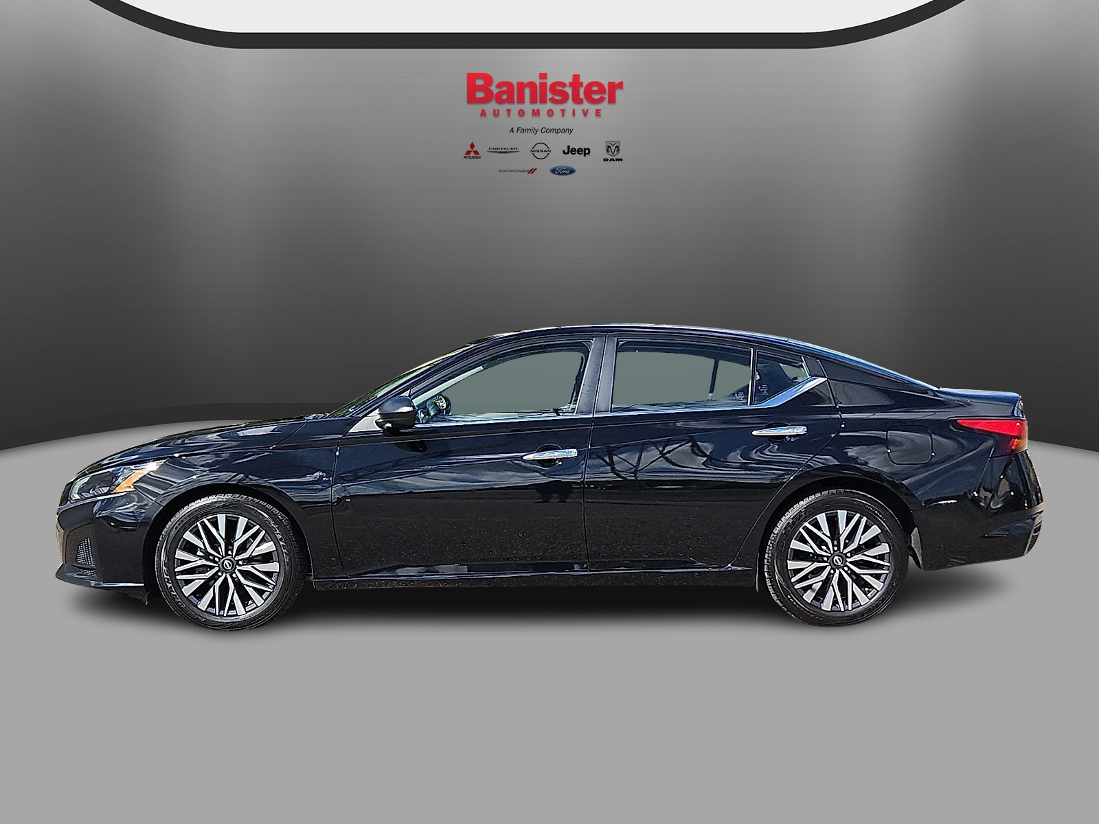 Used 2025 Nissan Altima Sedan