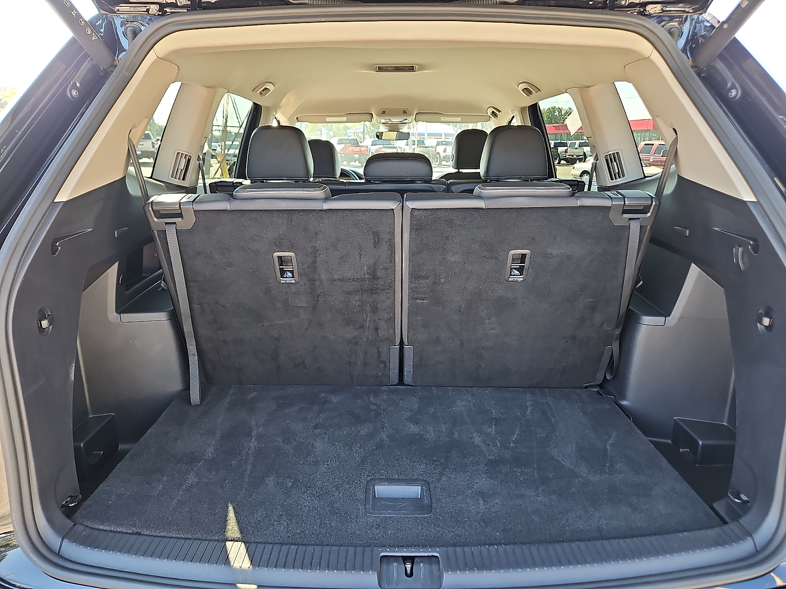 Used 2025 Volkswagen Atlas SUV