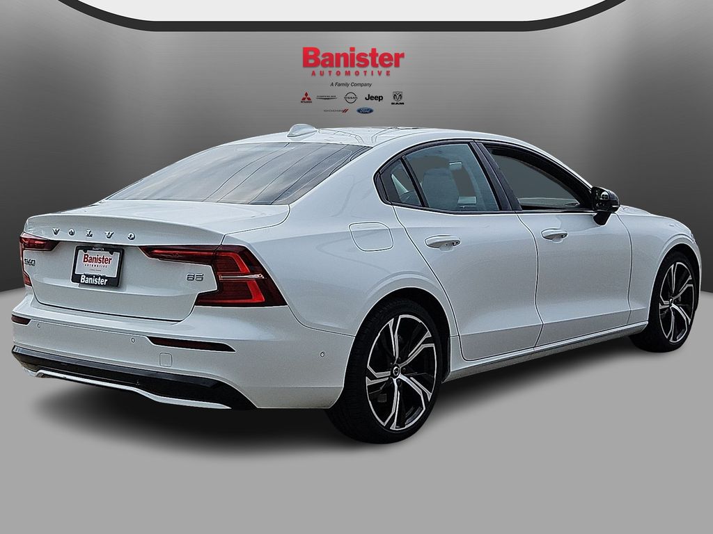 Used 2023 Volvo S60 B5 Sedan