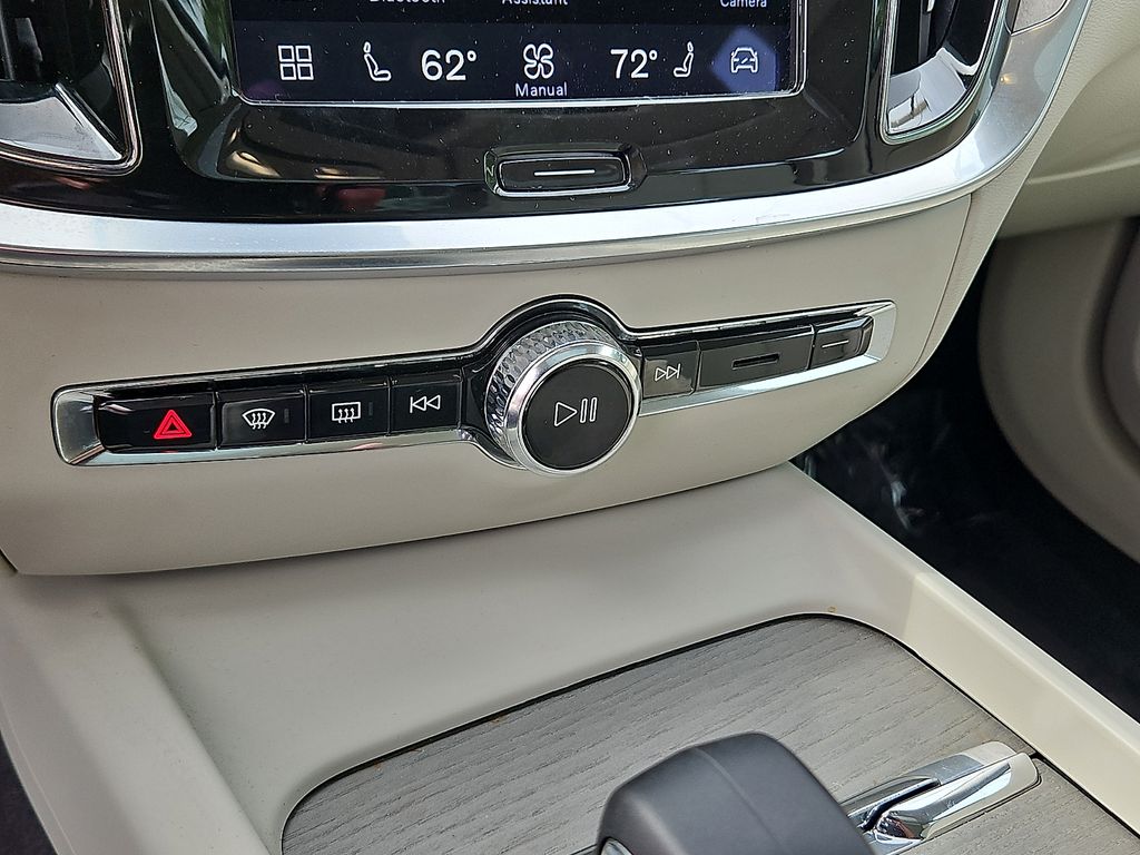 Used 2023 Volvo S60 B5 Sedan