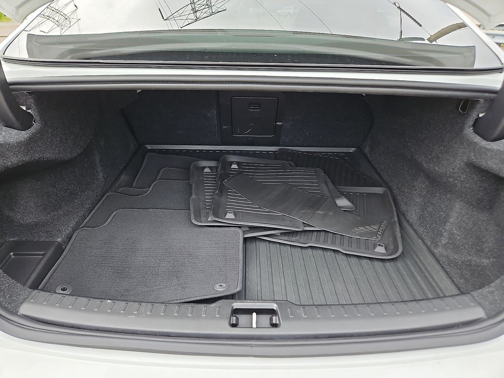 Used 2023 Volvo S60 B5 Sedan