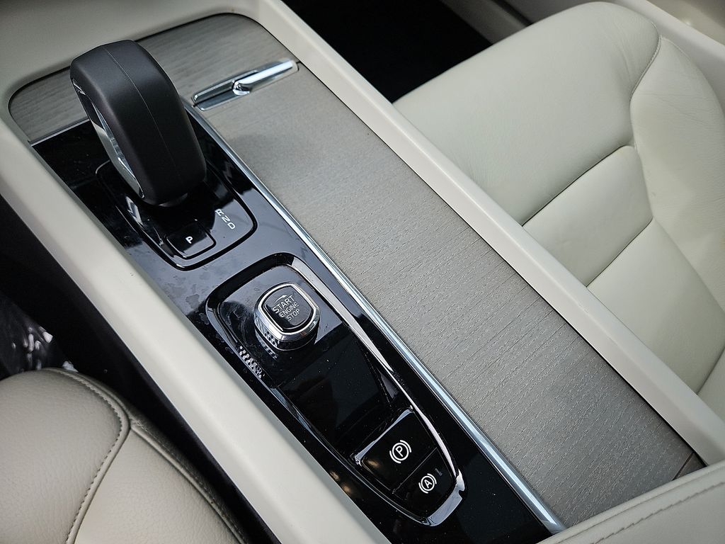 Used 2023 Volvo S60 B5 Sedan
