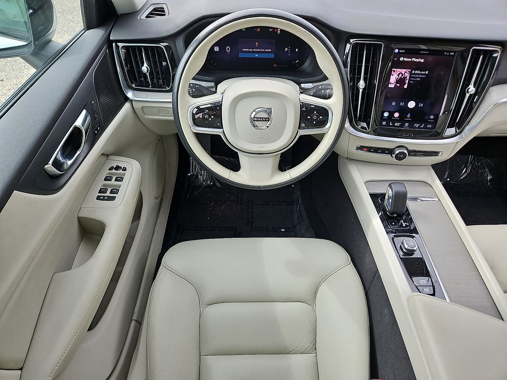 Used 2023 Volvo S60 B5 Sedan