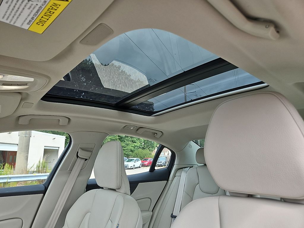 Used 2023 Volvo S60 B5 Sedan