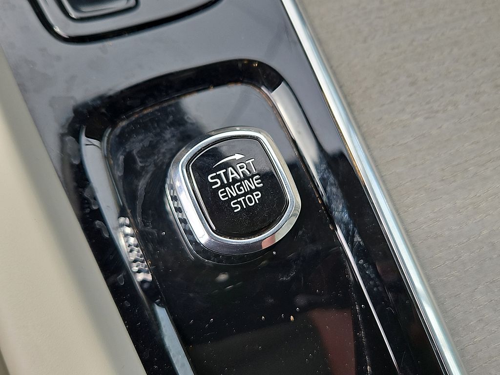 Used 2023 Volvo S60 B5 Sedan