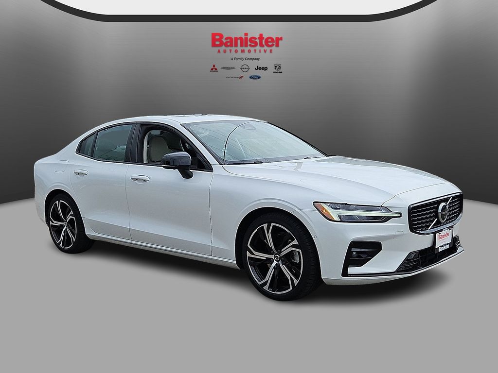 Used 2023 Volvo S60 B5 Sedan