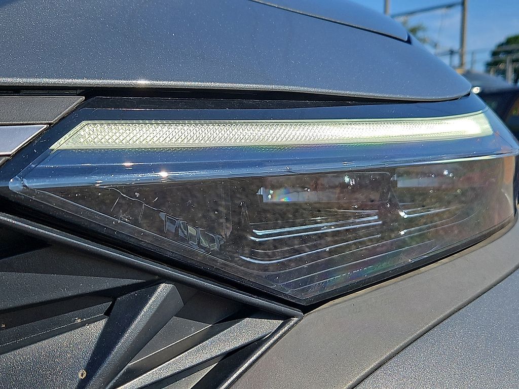 Used 2025 Hyundai Elantra Sedan