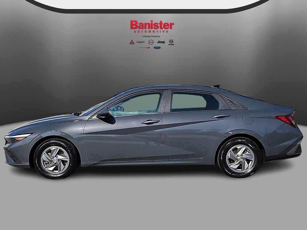 Used 2025 Hyundai Elantra Sedan