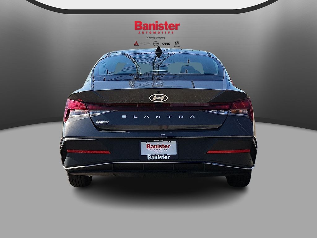 Used 2025 Hyundai Elantra Sedan