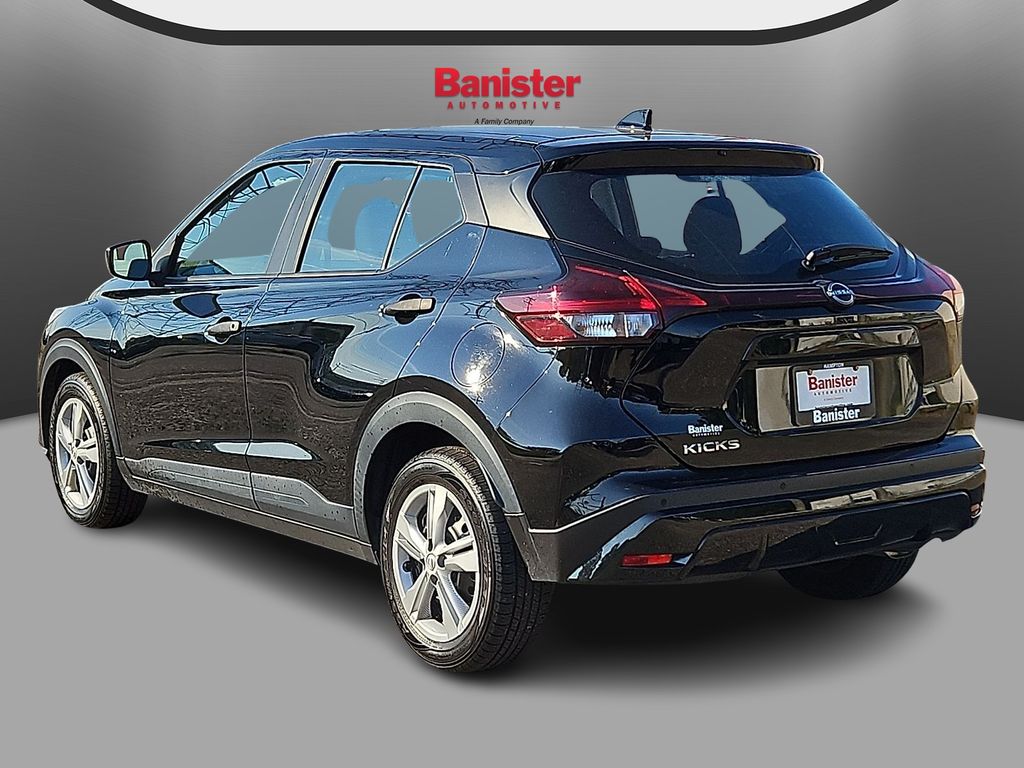 Used 2024 Nissan Kicks SUV