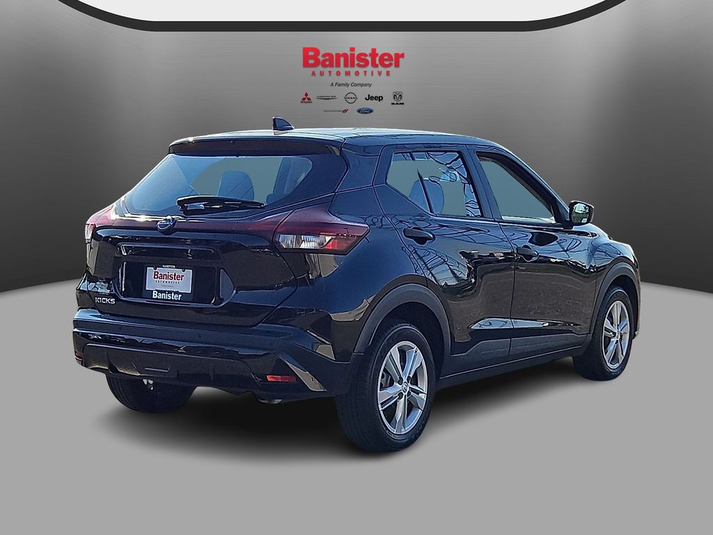 Used 2024 Nissan Kicks SUV