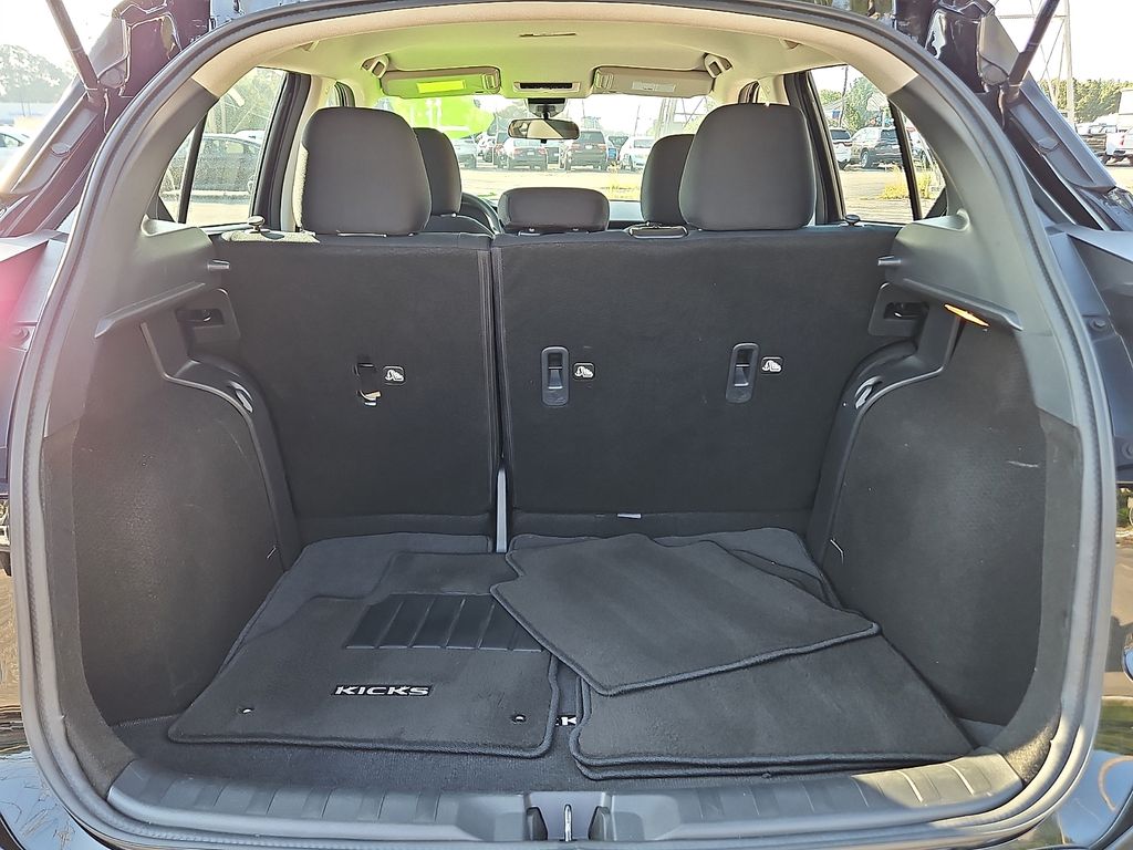 Used 2024 Nissan Kicks SUV