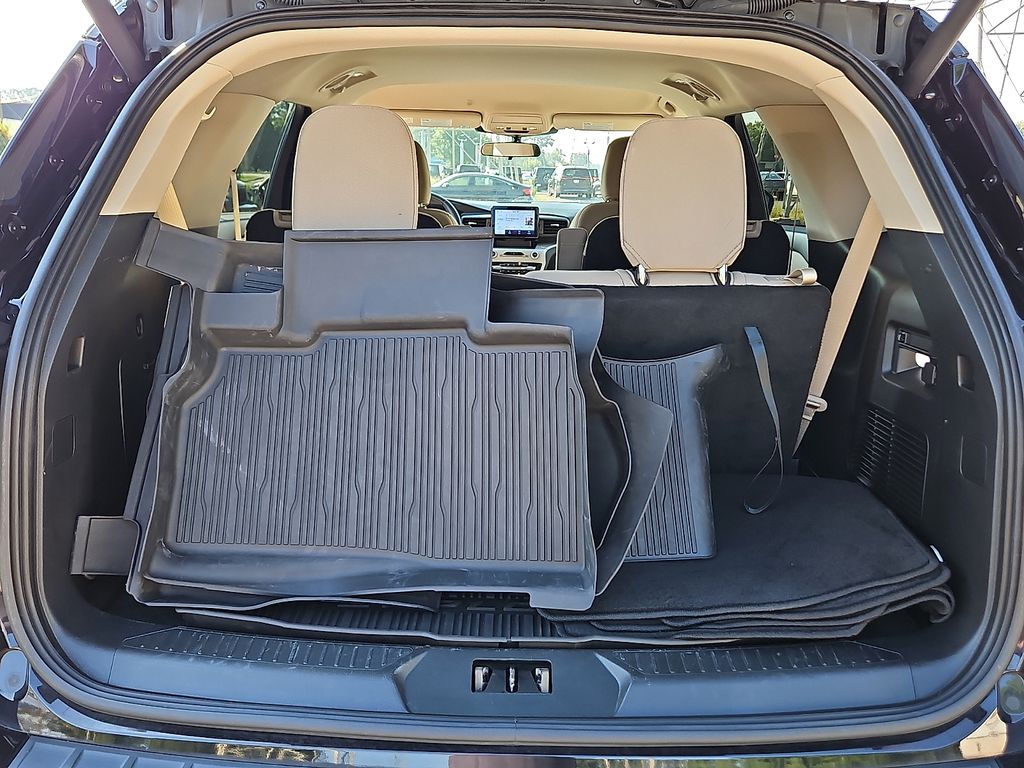 Used 2023 Ford Explorer SUV