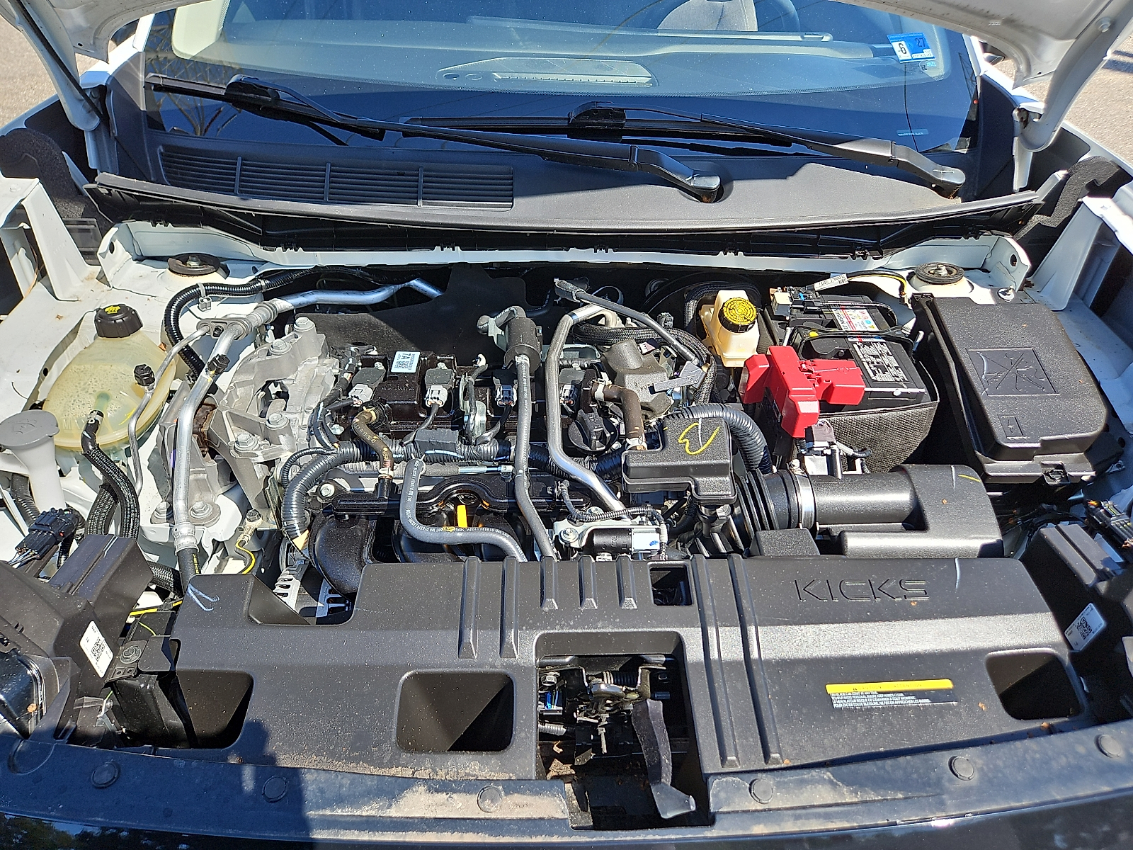Used 2025 Nissan Kicks SUV