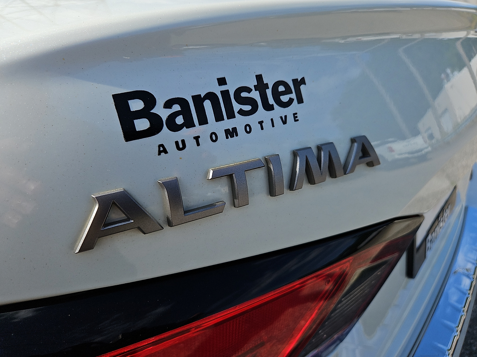 Used 2023 Nissan Altima Sedan