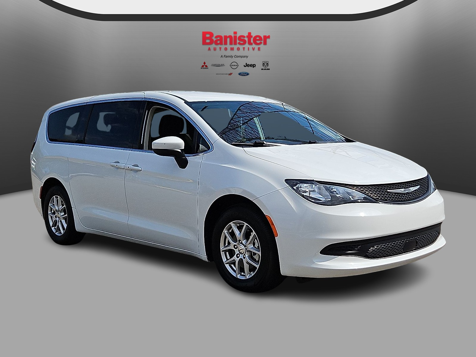 Used 2023 Chrysler Voyager Van