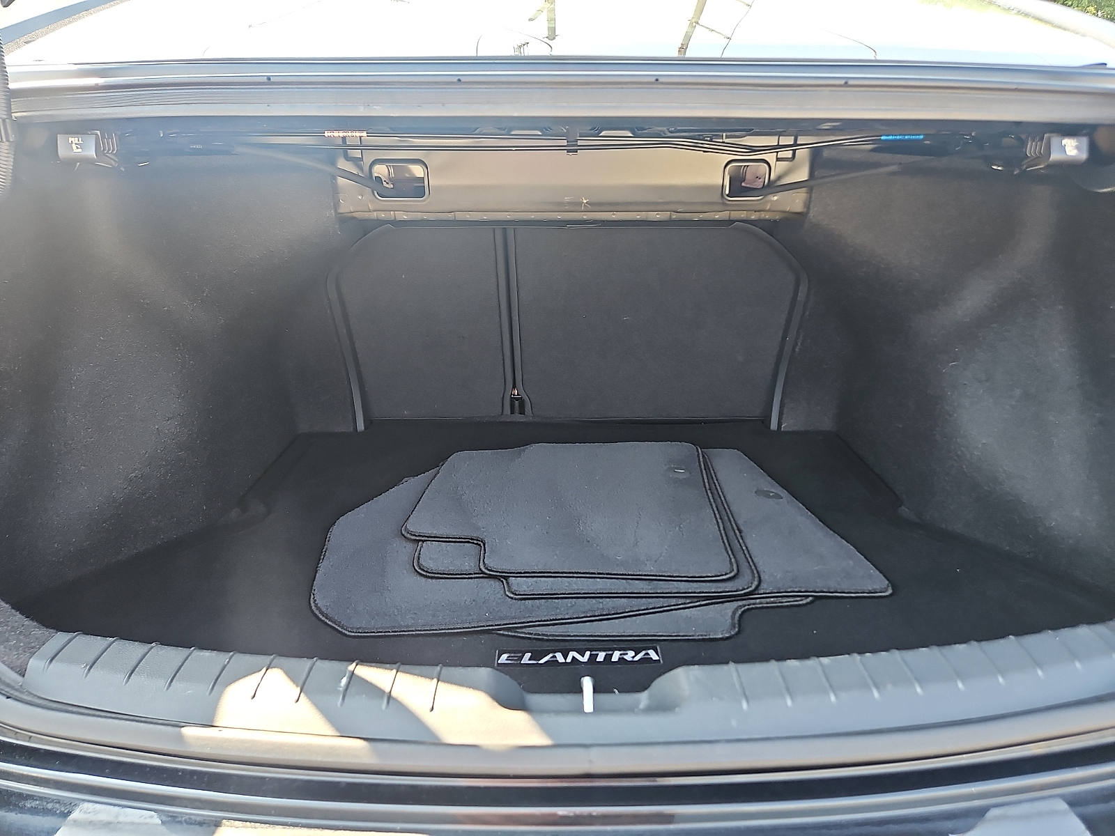 Used 2017 Hyundai Elantra Sedan