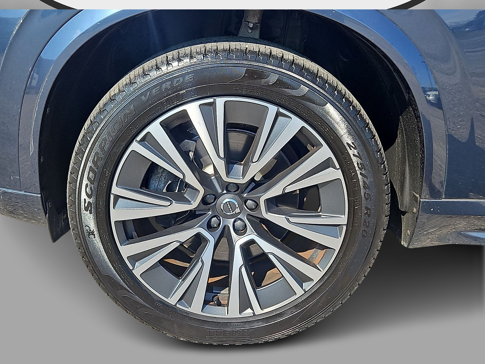 Used 2021 Volvo XC90 T6; 6-seat SUV