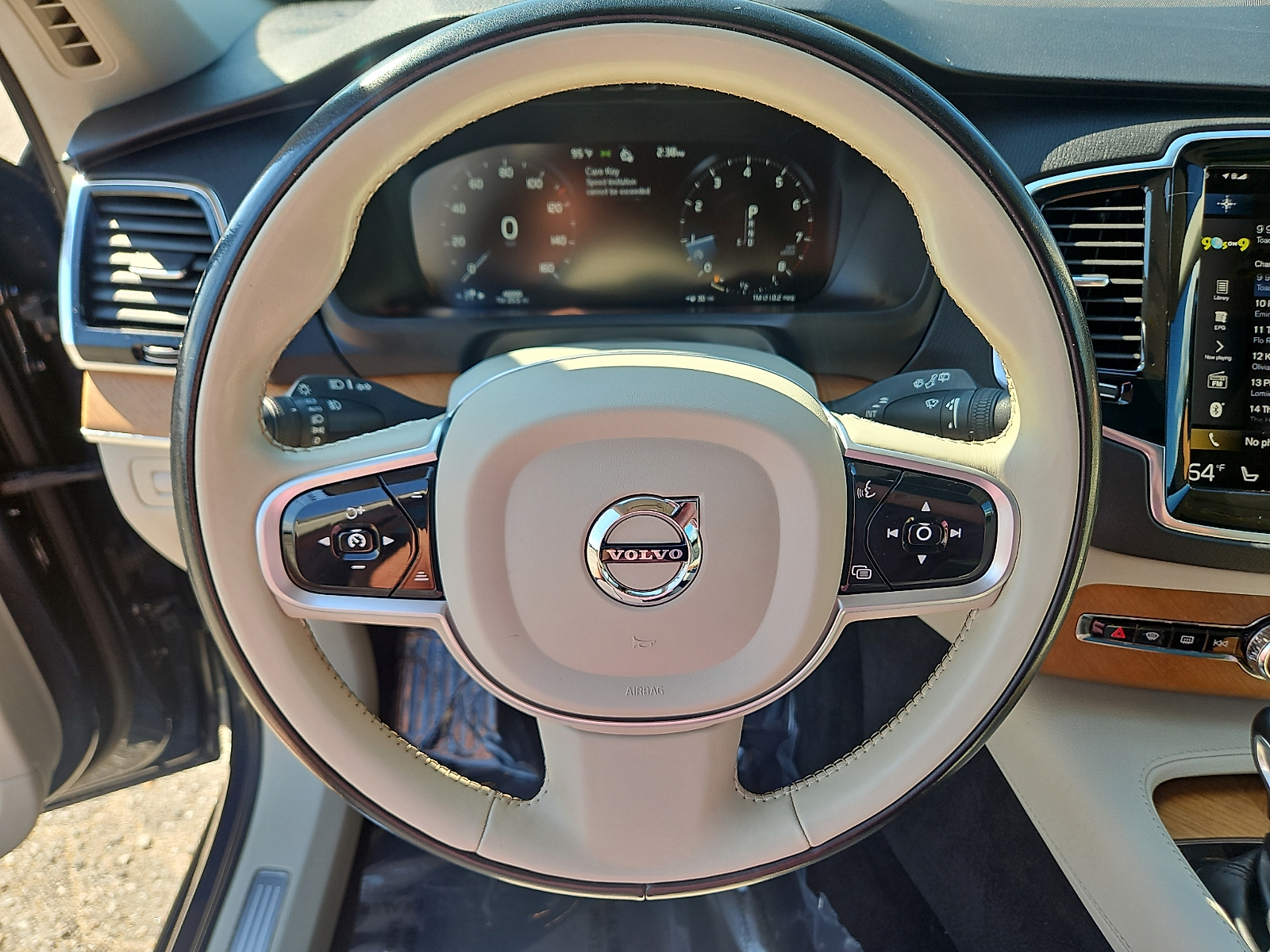 Used 2021 Volvo XC90 T6; 6-seat SUV