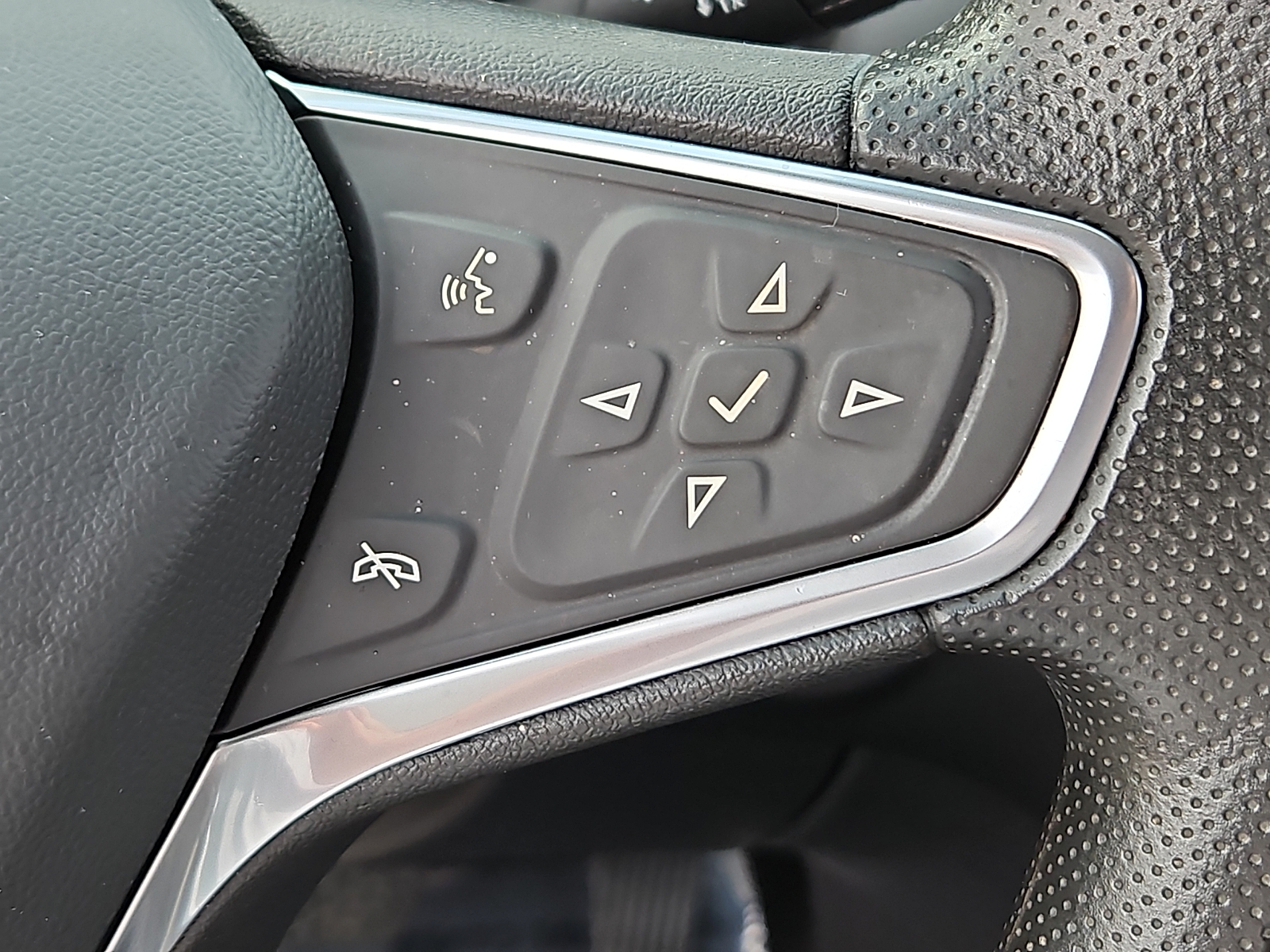 Used 2023 Chevrolet Equinox SUV