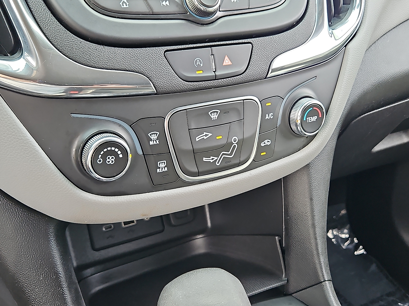Used 2023 Chevrolet Equinox SUV