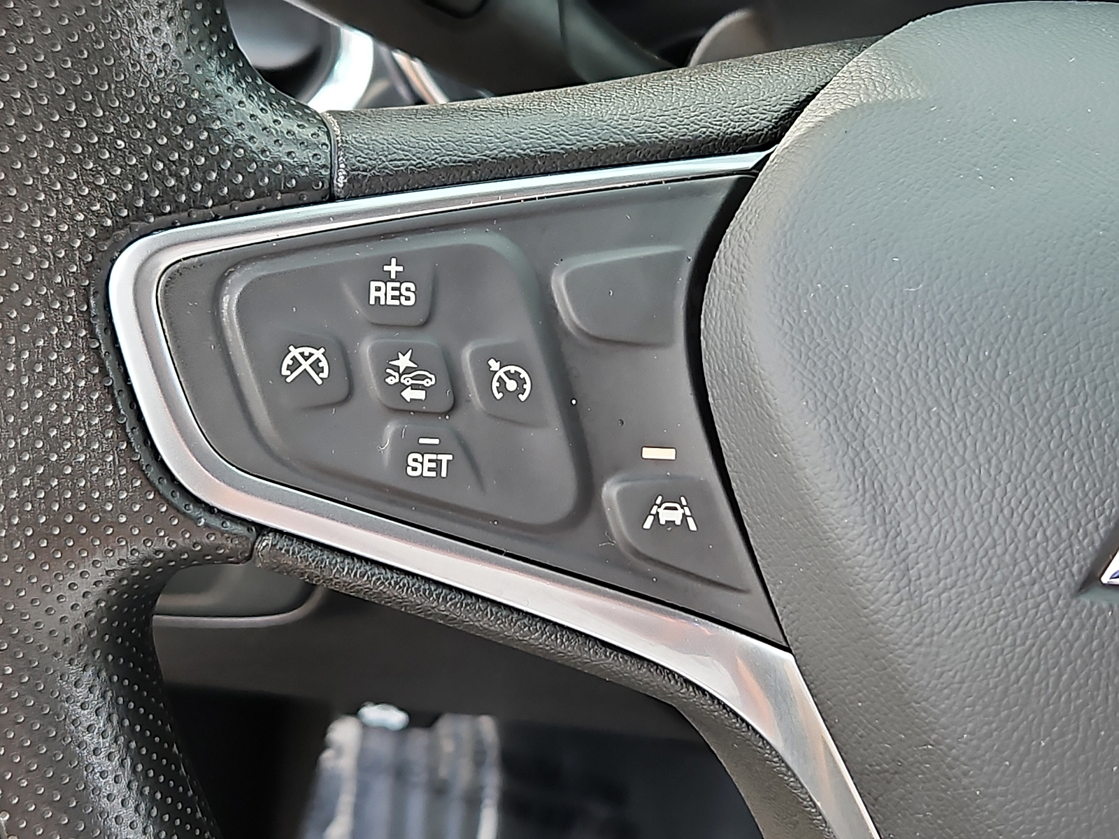 Used 2023 Chevrolet Equinox SUV