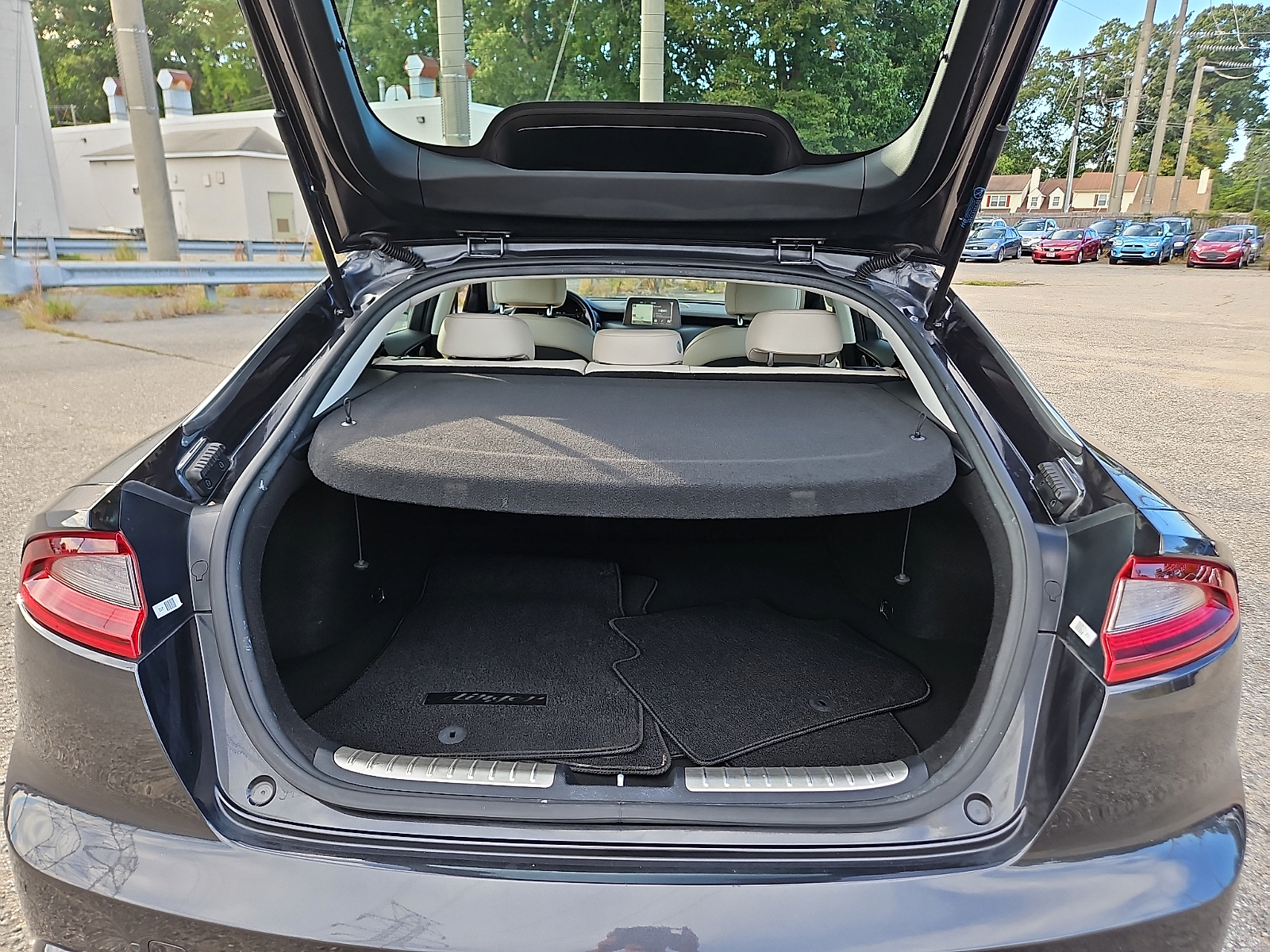 Used 2019 Kia Stinger Sedan