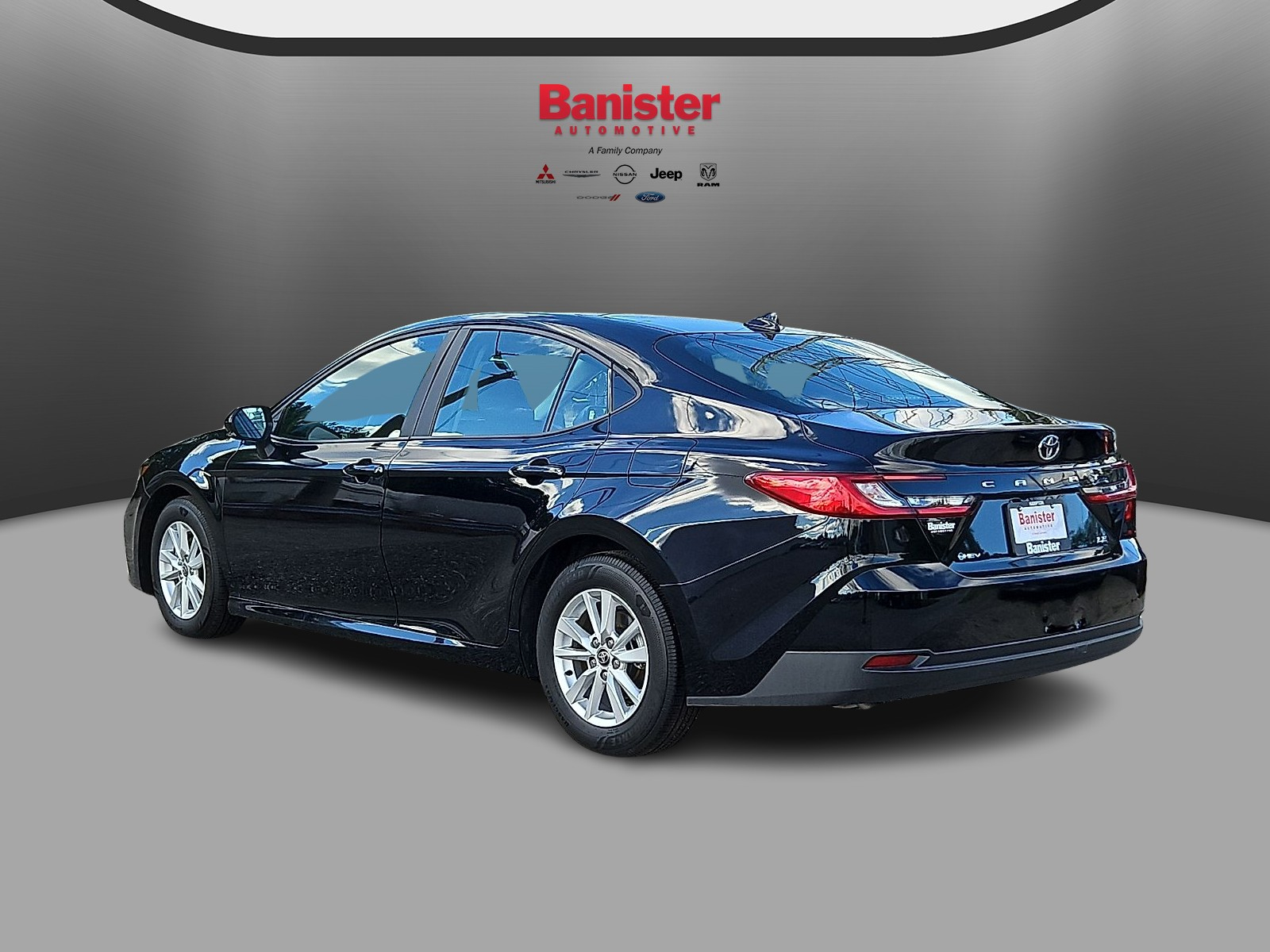 Used 2025 Toyota Camry Hybrid Sedan