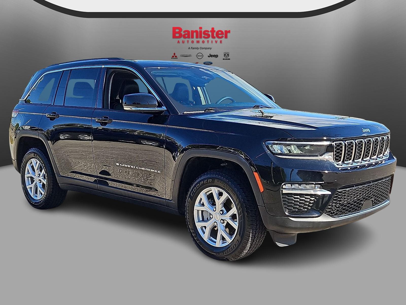 Used 2023 Jeep Grand Cherokee SUV