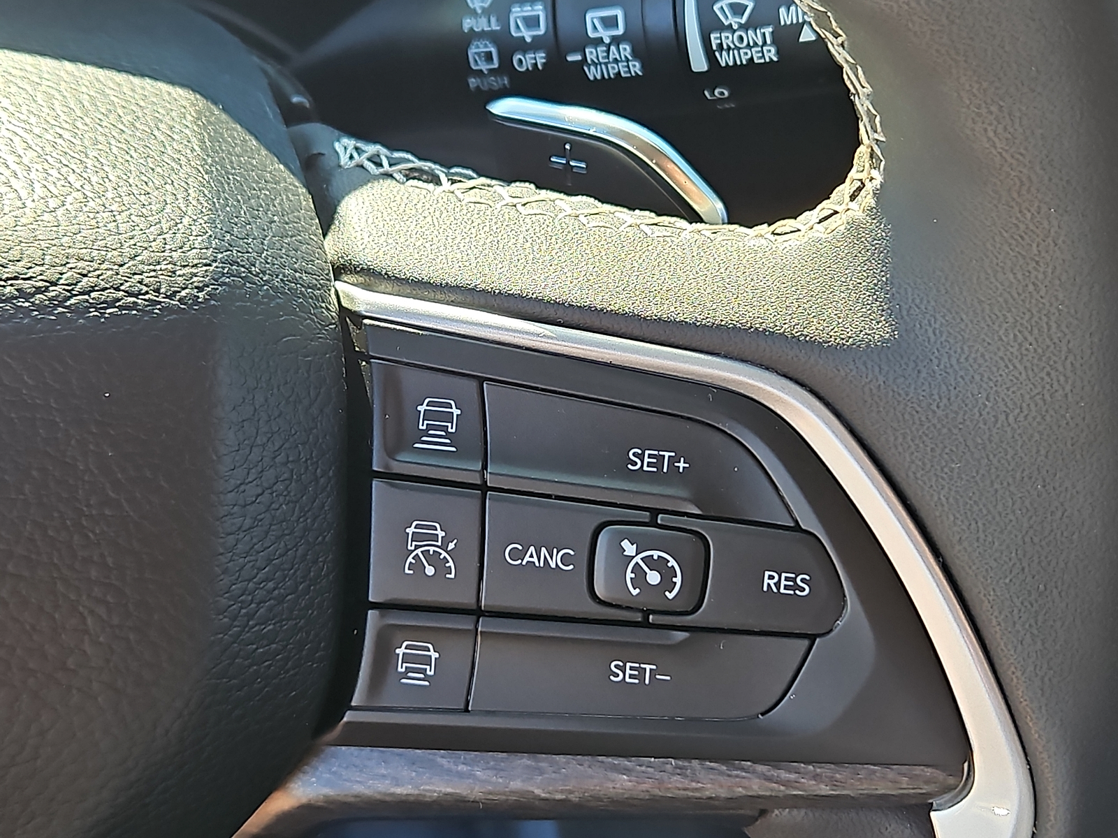 Used 2023 Jeep Grand Cherokee SUV