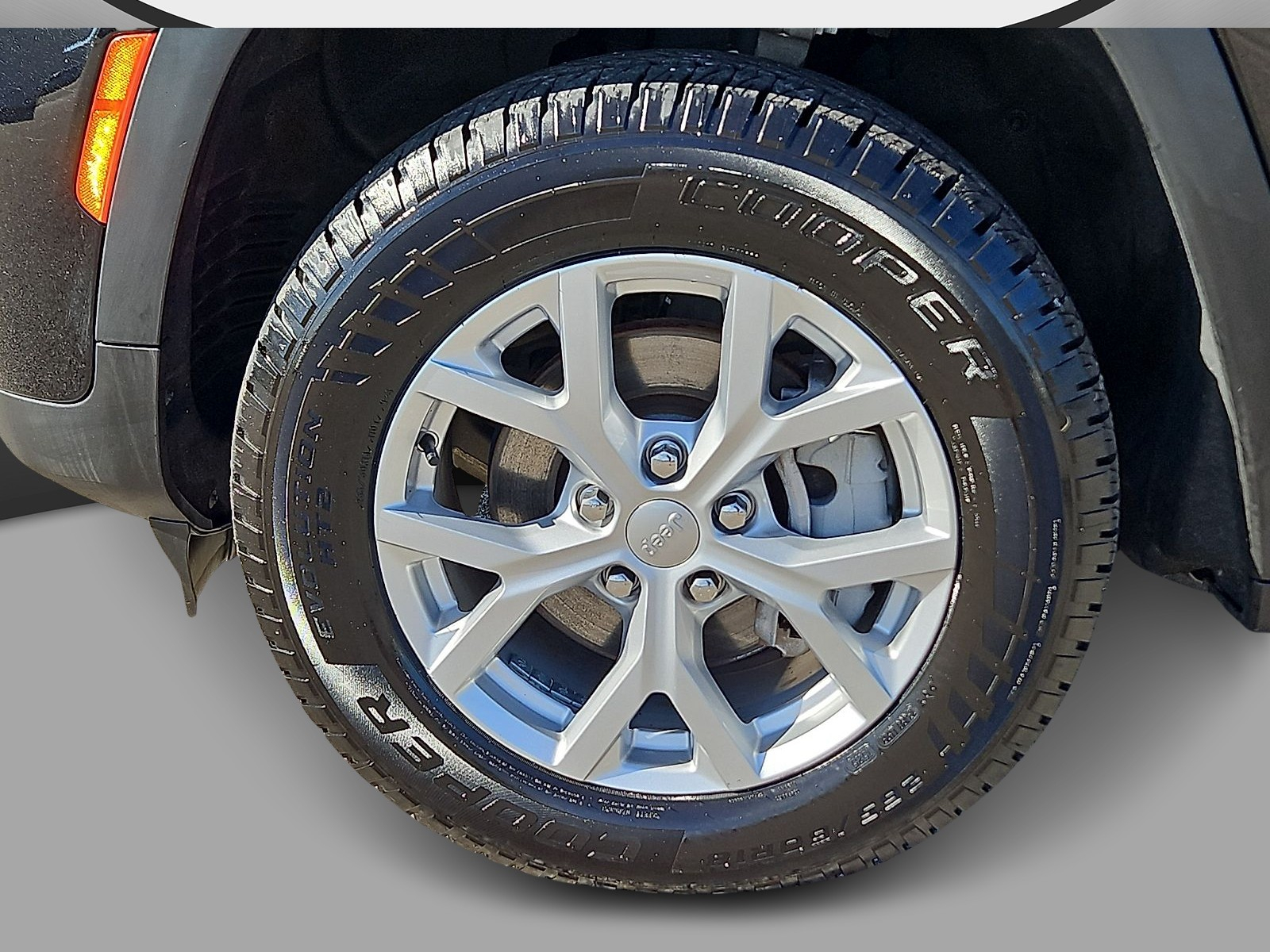 Used 2023 Jeep Grand Cherokee SUV