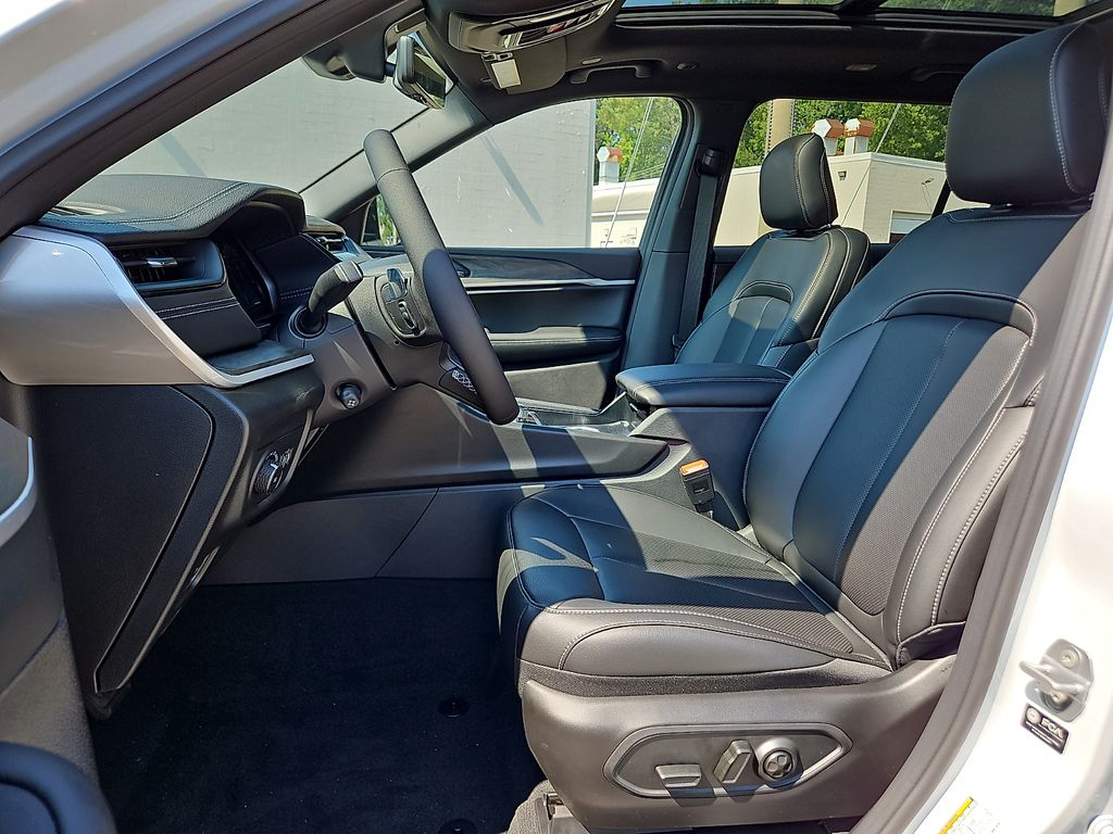 New 2026 Jeep Grand Cherokee L SUV