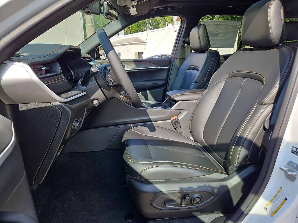 New 2026 Jeep Grand Cherokee SUV