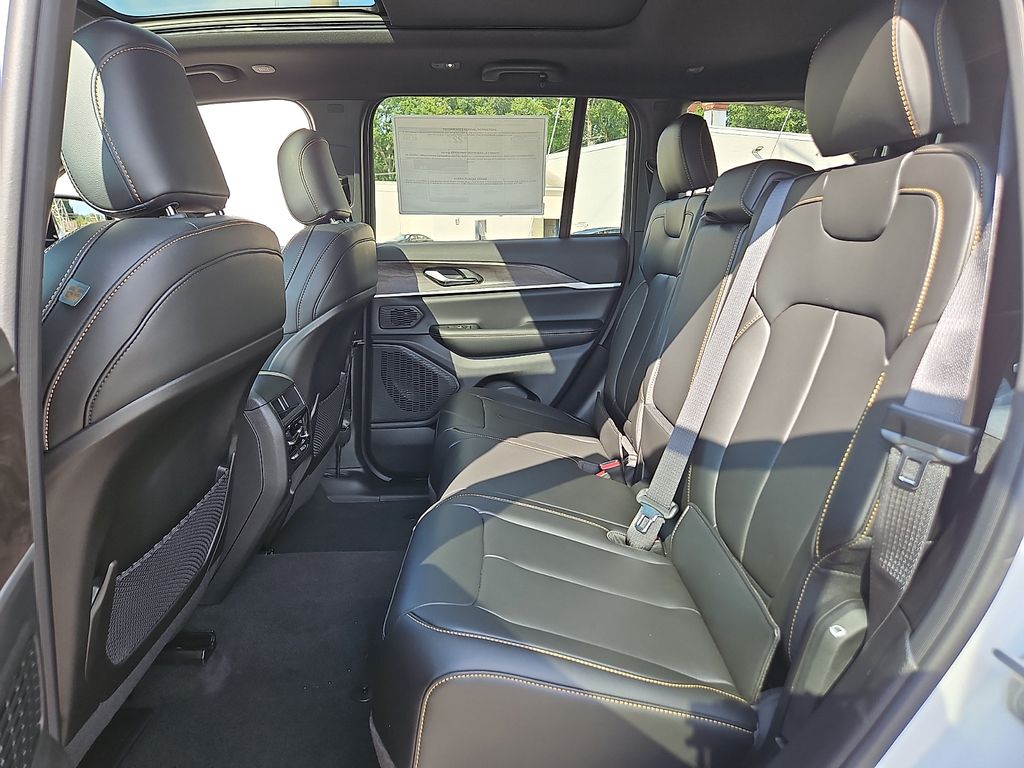 New 2026 Jeep Grand Cherokee SUV
