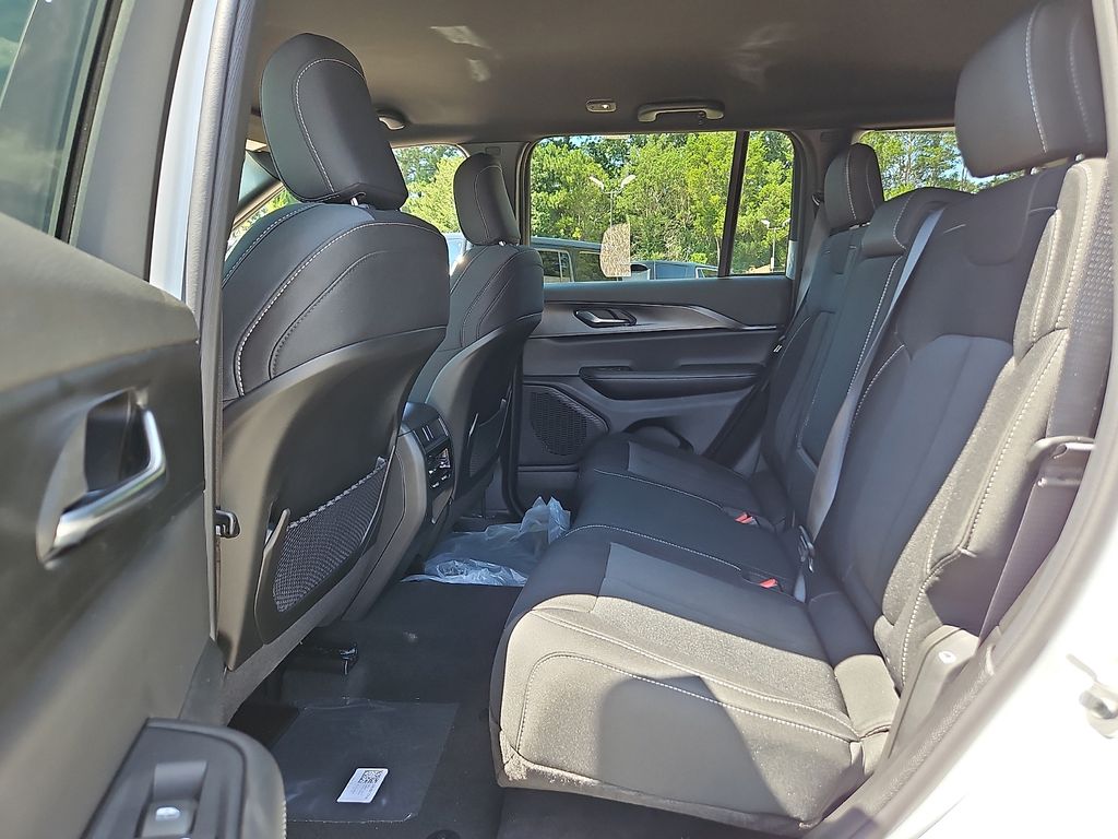 New 2026 Jeep Grand Cherokee SUV