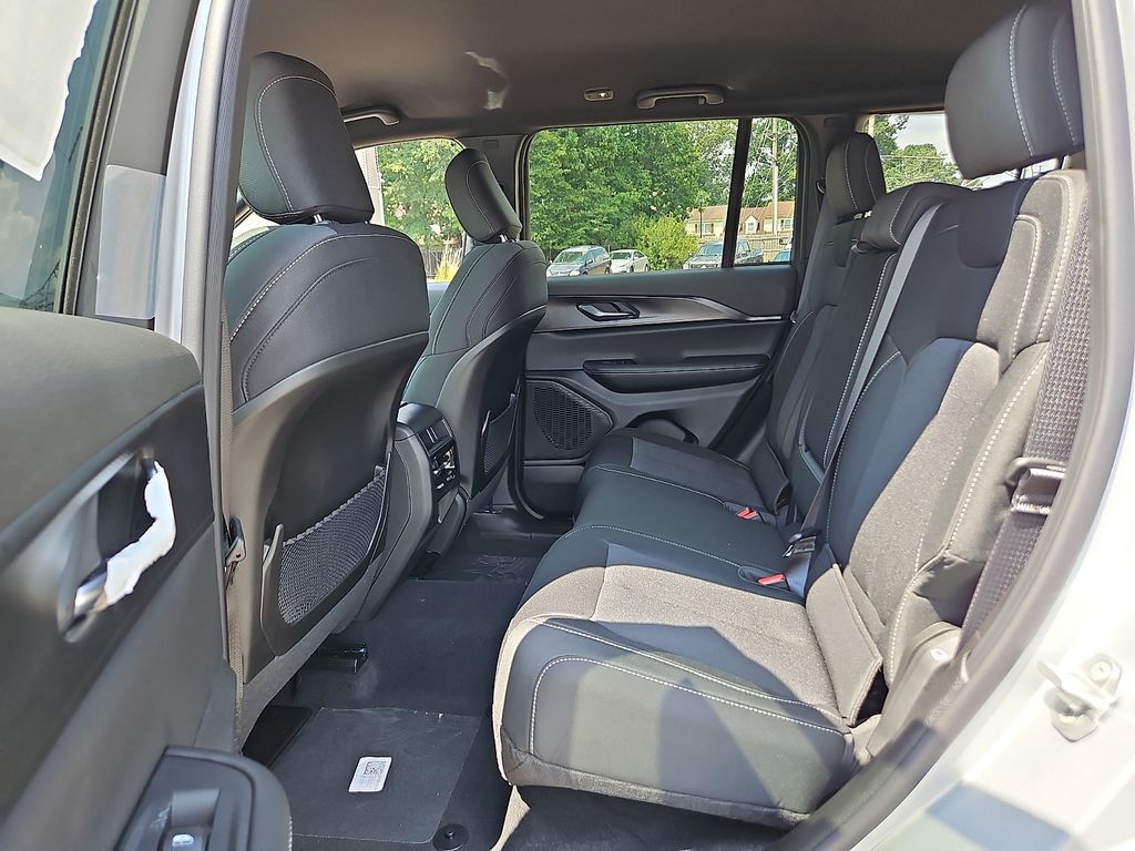 New 2026 Jeep Grand Cherokee SUV