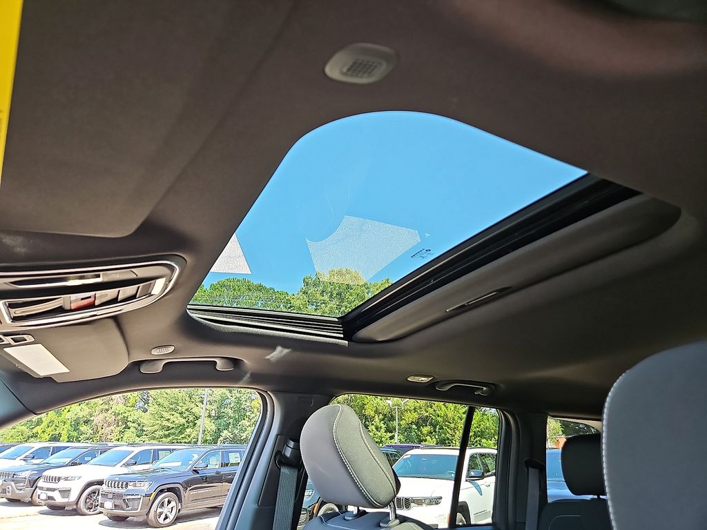 New 2026 Jeep Grand Cherokee SUV
