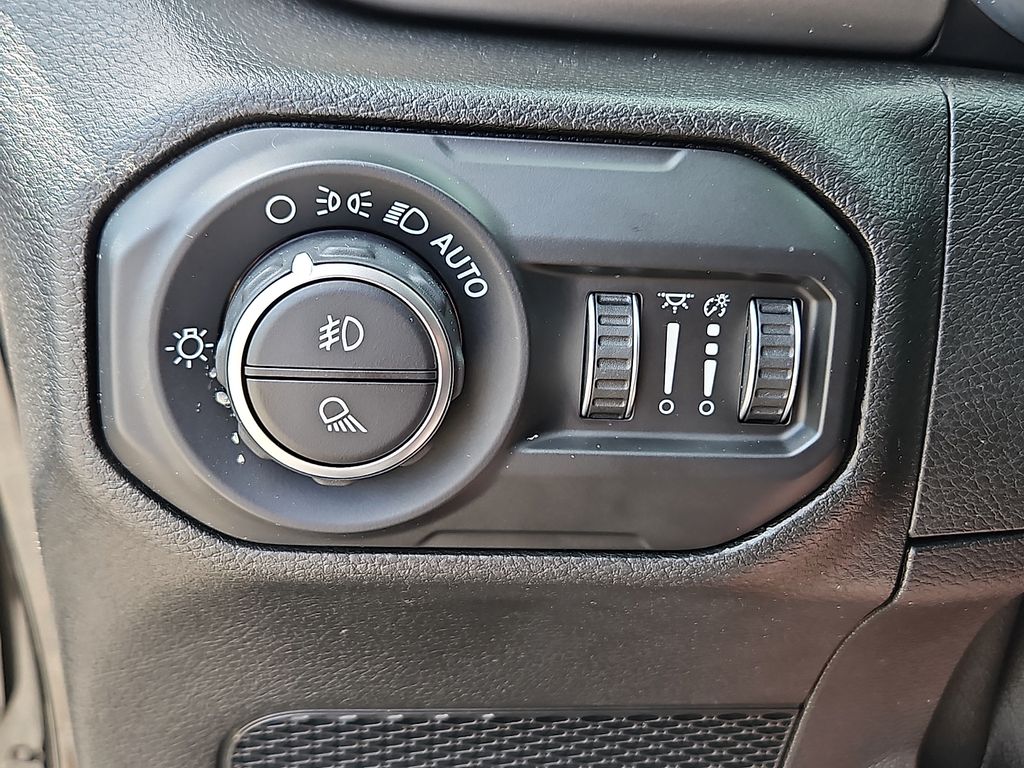 Used 2020 Jeep Gladiator Truck