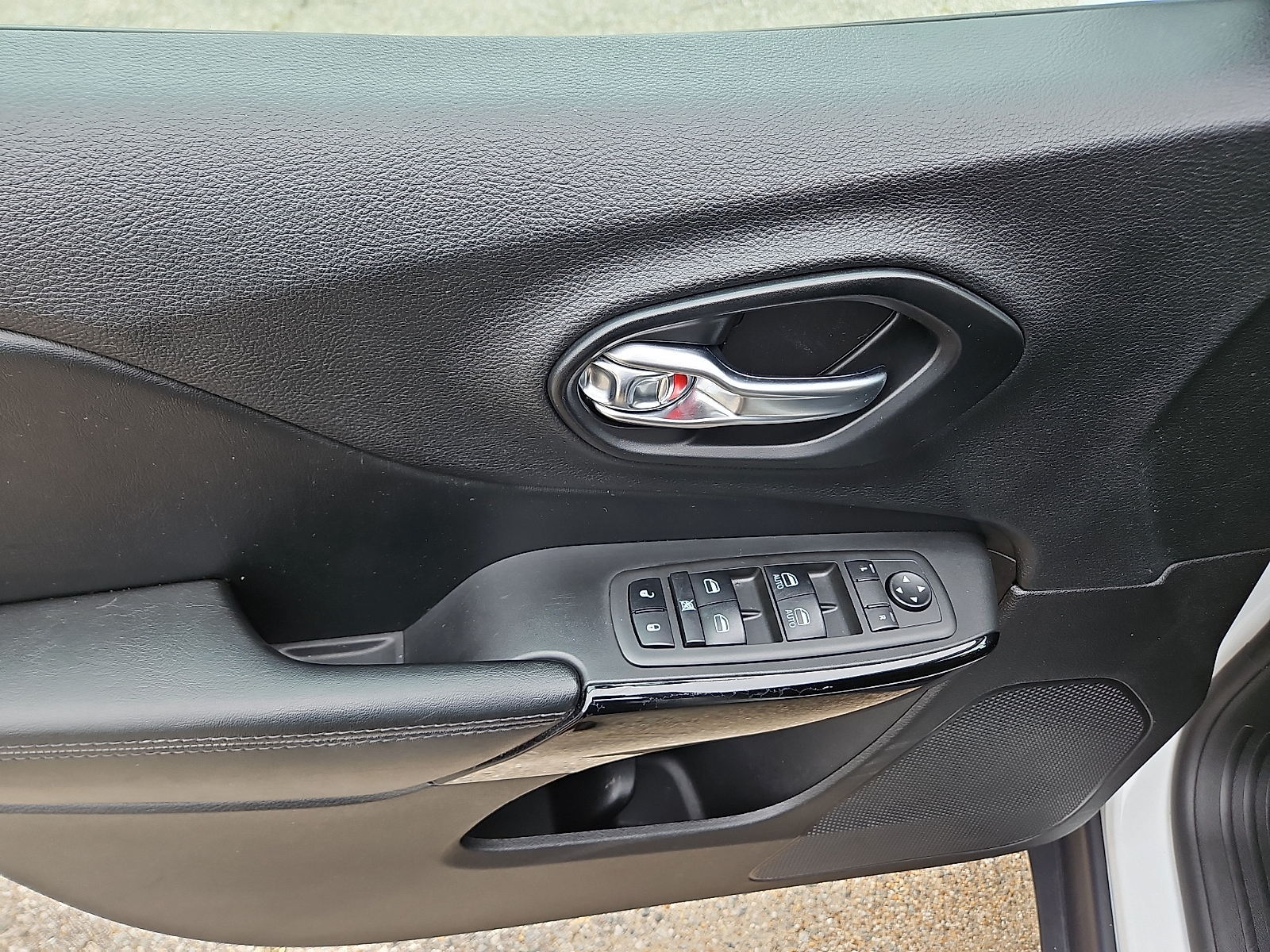 Used 2021 Jeep Cherokee SUV