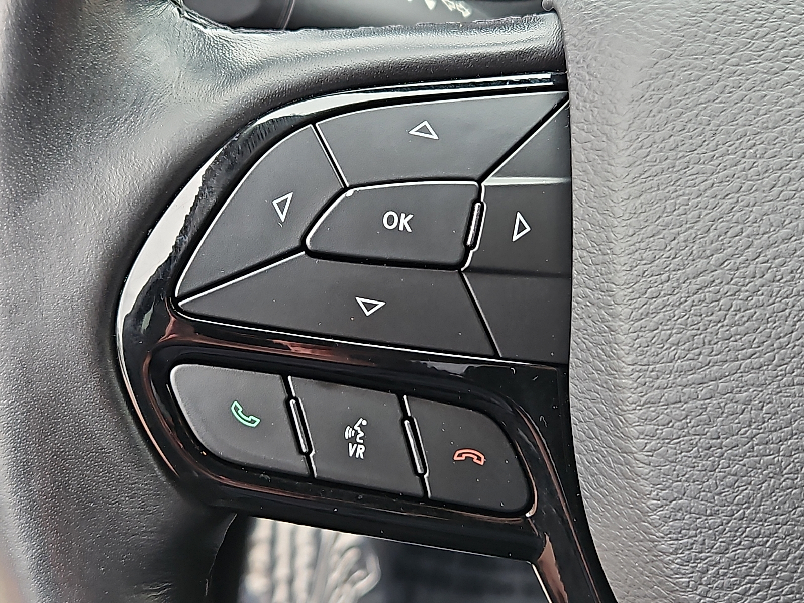 Used 2021 Jeep Cherokee SUV