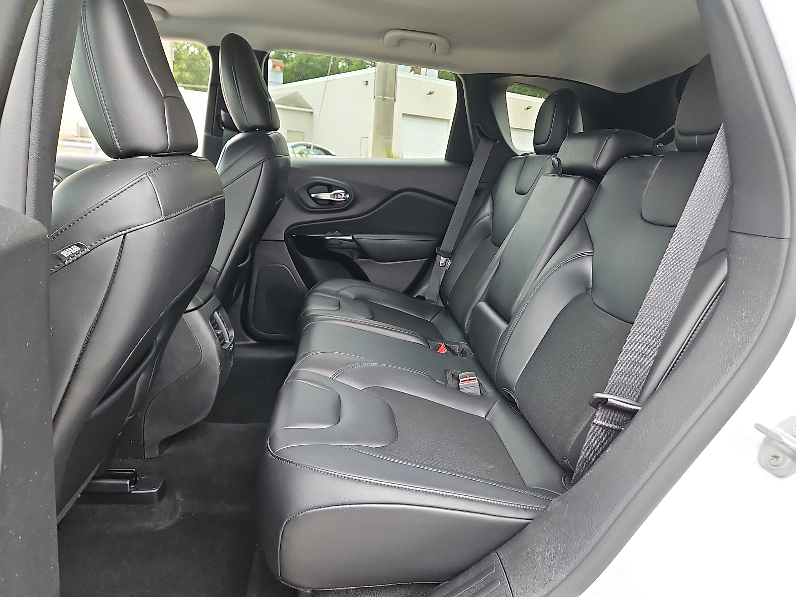 Used 2021 Jeep Cherokee SUV