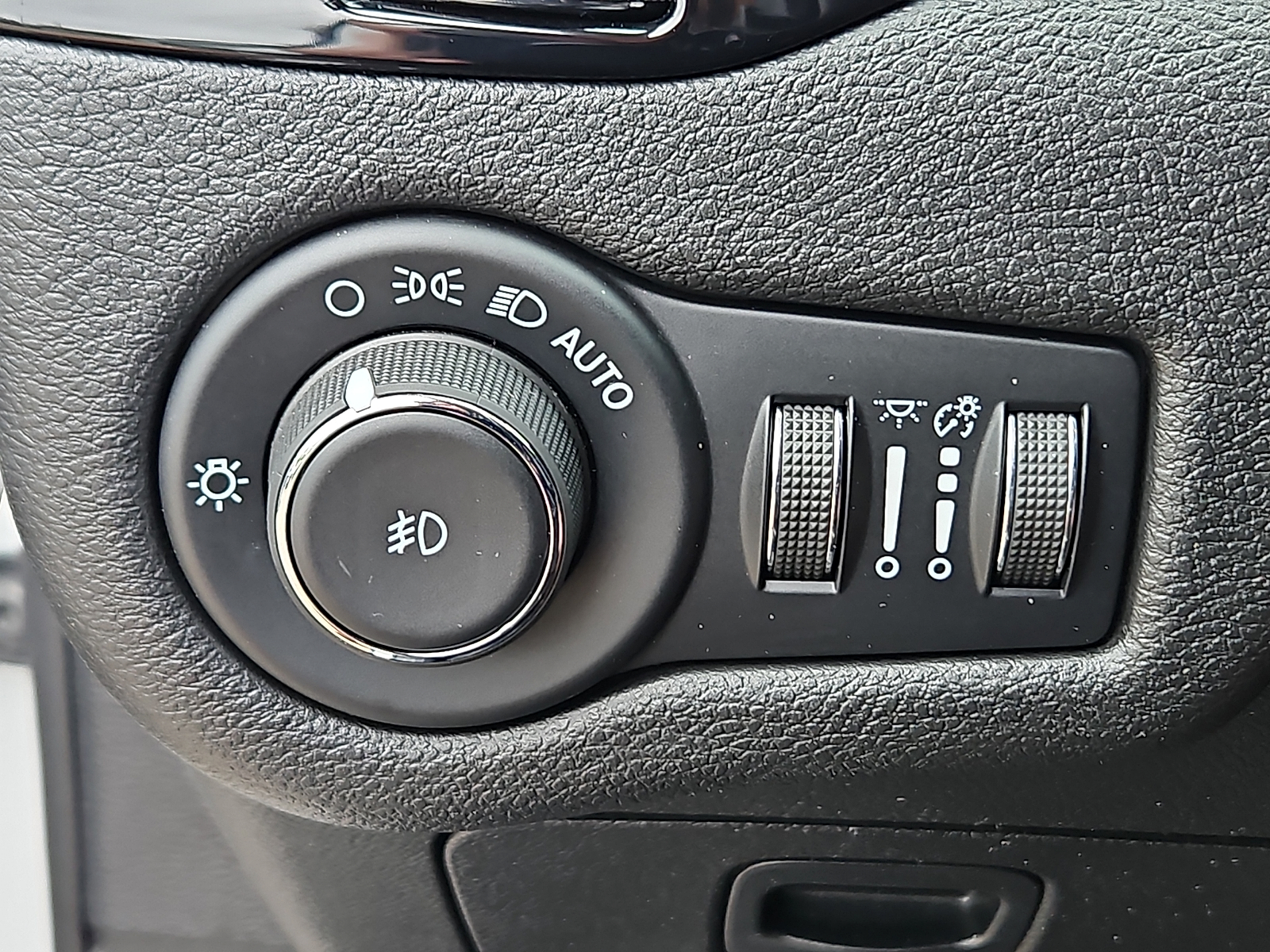 Used 2021 Jeep Cherokee SUV